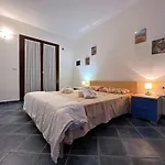 A 5 Minuti, Giardino E Vista Mare - Due Splendide Indipendenti * Palau