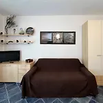 A 5 Minuti, Giardino E Vista Mare - Due Splendide Indipendenti * Palau
