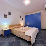 A 5 Minuti, Giardino E Vista Mare - Due Splendide Indipendenti