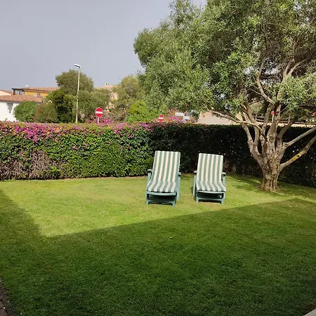 Holiday home A 5 Min, Giardino E Vista Mare - Due Splendide Indipendenti Palau