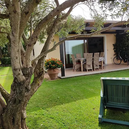 Holiday home A 5 Min, Giardino E Vista Mare - Due Splendide Indipendenti Palau