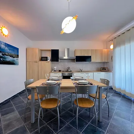 Holiday home A 5 Min, Giardino E Vista Mare - Due Splendide Indipendenti *