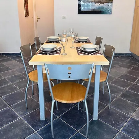 Holiday home A 5 Min, Giardino E Vista Mare - Due Splendide Indipendenti