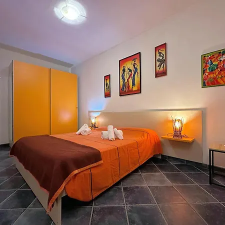 A 5 Minuti, Giardino E Vista Mare - Due Splendide Indipendenti Dom wakacyjny