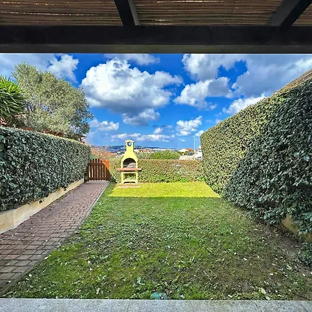 A 5 Min, Giardino E Vista Mare - Due Splendide Indipendenti Holiday home *