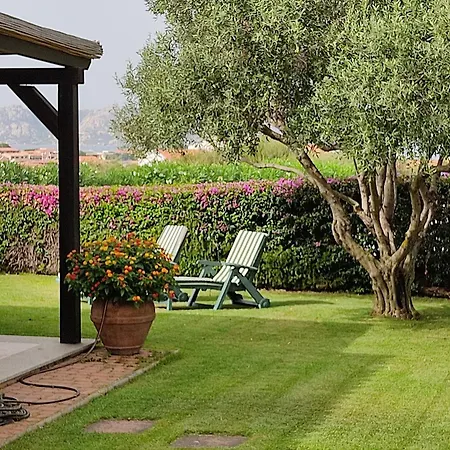 Dom wakacyjny A 5 Minuti, Giardino E Vista Mare - Due Splendide Indipendenti