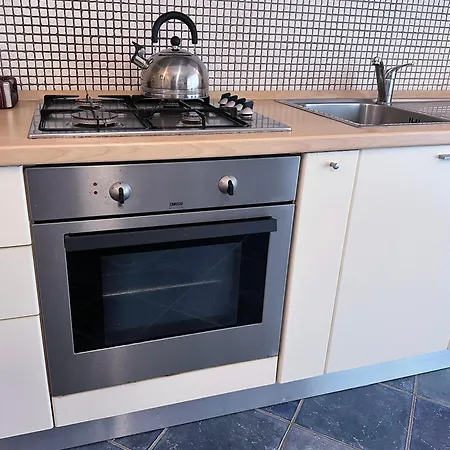 A 5 Minuti, Giardino E Vista Mare - Due Splendide Indipendenti