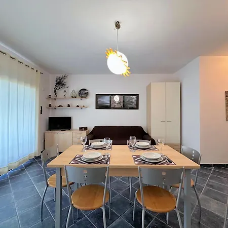 A 5 Minuti, Giardino E Vista Mare - Due Splendide Indipendenti * Palau