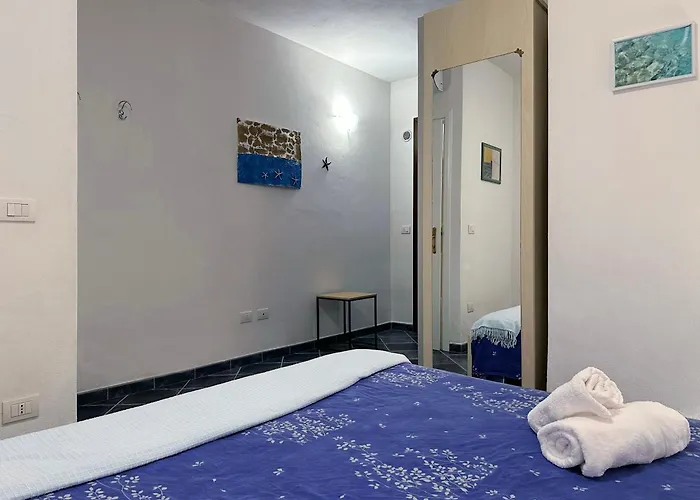 Сasa de vacaciones A 5 Minuti, Giardino E Vista Mare - Due Splendide Indipendenti Palau